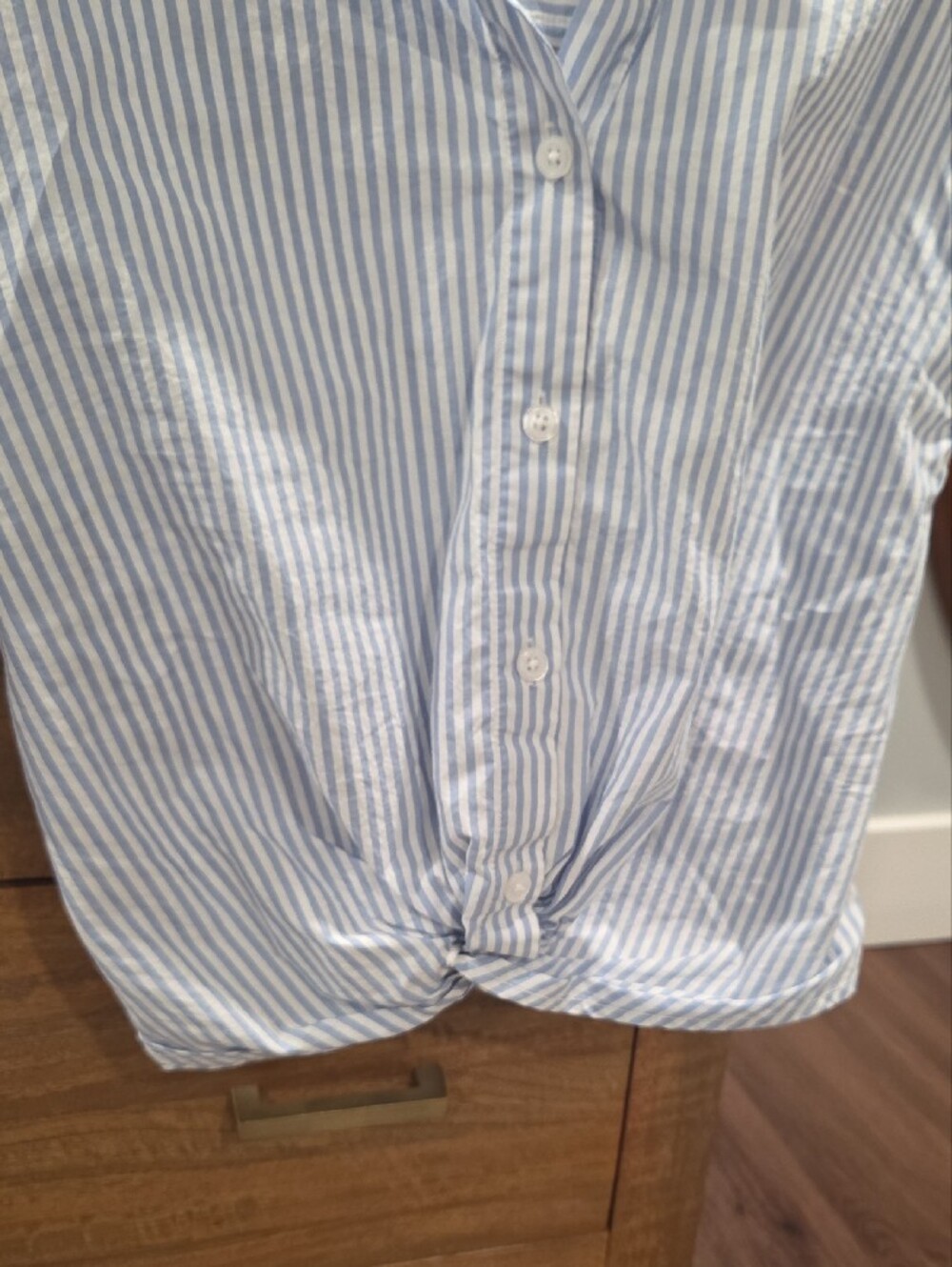 Evereve Women's Annie Waist Detail Blue White Stripe Shirt - Picture 3 of 4